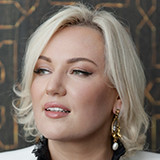 Маргарита Звонок, Crystal House